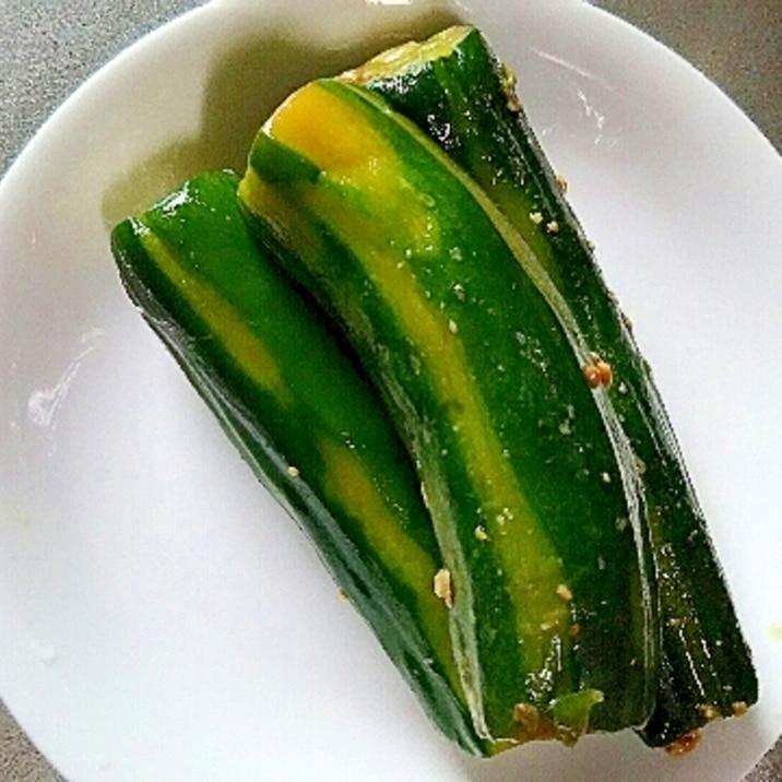 丸かじり出来るきゅうりの漬け物 レシピ 作り方 By カゲジジ 楽天レシピ 丸かじり出来るきゅうりの漬け物 レシピ 作り方 By カゲジジ 楽天レシピ